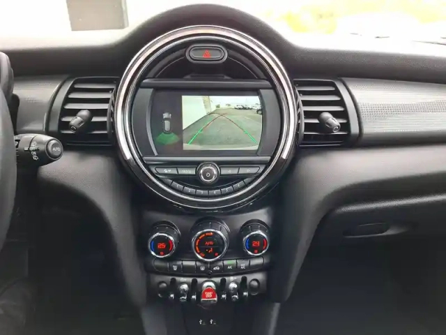 Mini Mini hatch 5 portes cooper 136 ch bva7 — photo 10