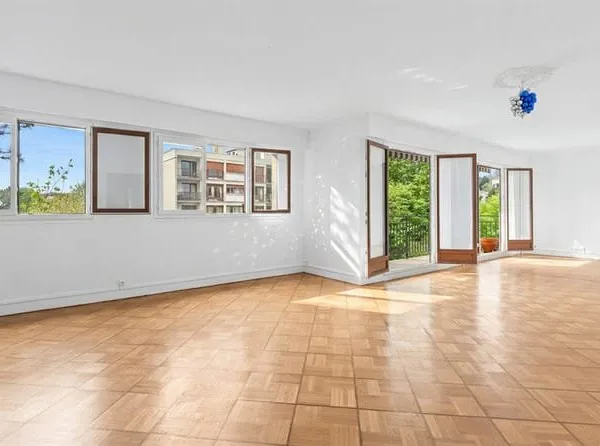 Appartement familial-Lumineux-50 m2 de réception-balcons