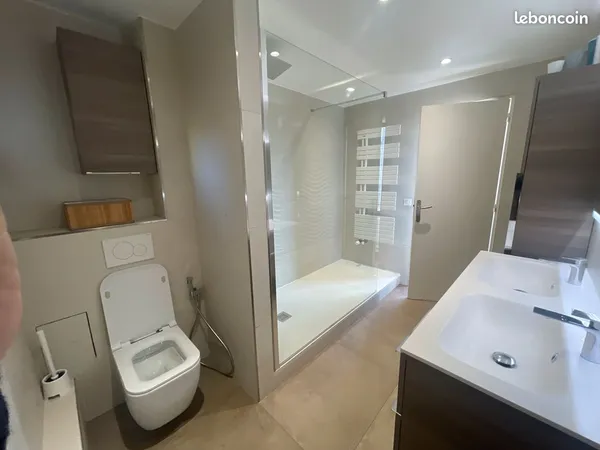 8 Chambres à louer dans maison individuelle