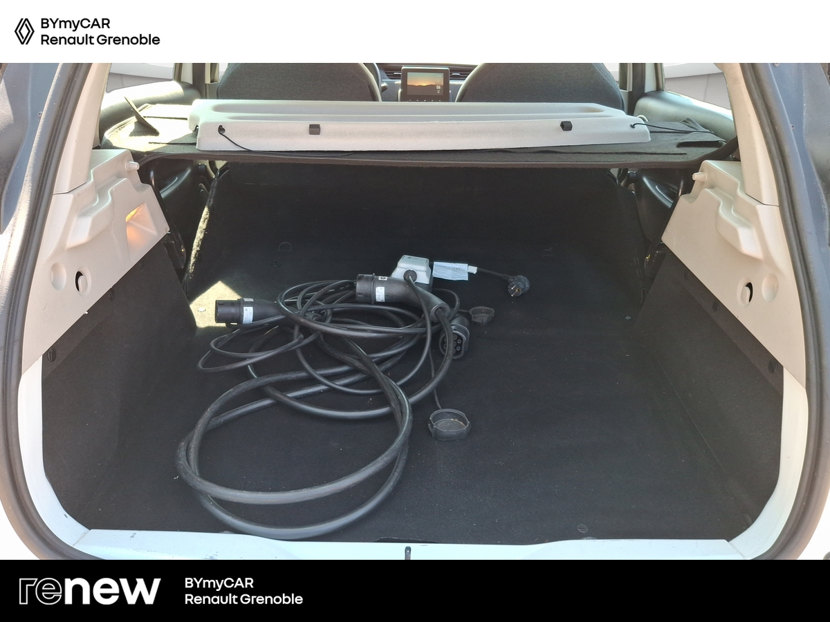 Renault Zoe R110 - 22B — photo 13