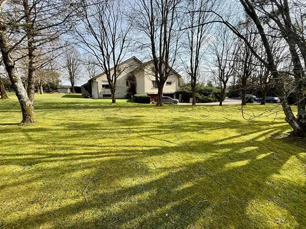 Maison d'architecte Madonne Et Lamerey 10 pièce(s) 280 m2