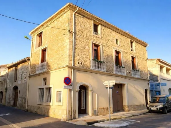 Maison 5 pièces 235 m²
