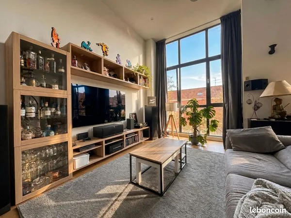 Loft 2 pièces 78 m² + Rooftop 80 m²