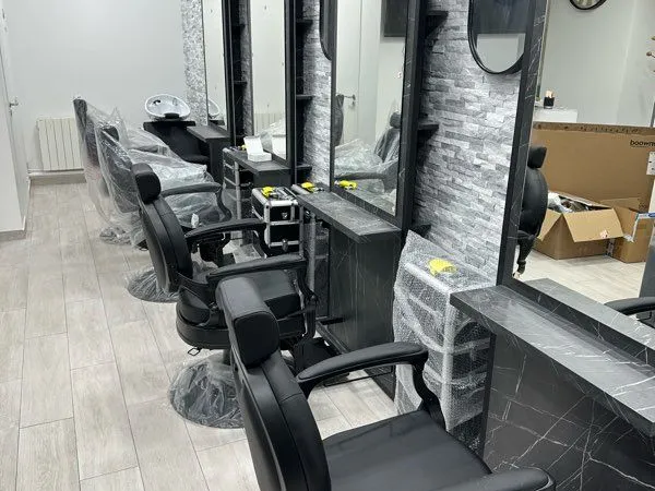 Salon de coiffure à vendre