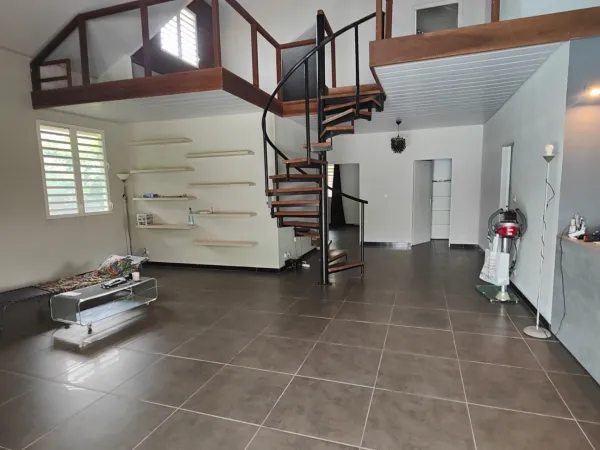 Maison 5 pièces 181 m²