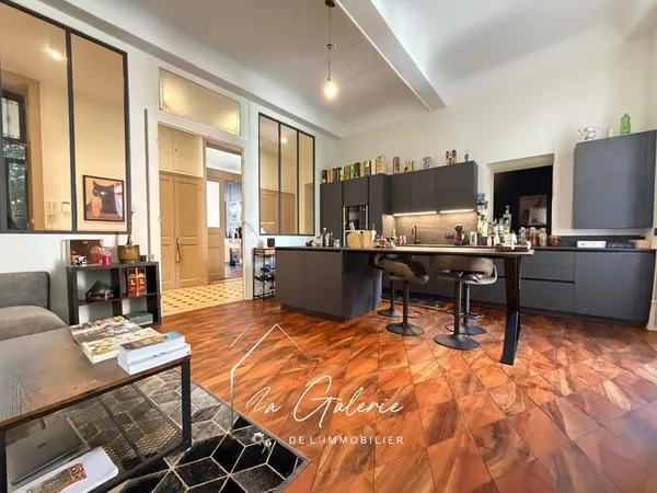 Appartement 5 pièces 121 m²