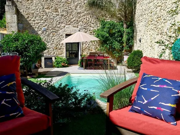 Maison 8 pièces 264 m²