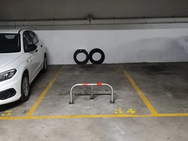 Stationnement Location Saint-Denis   100€