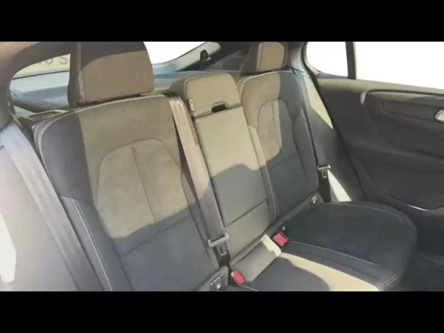 Volvo C40 e single extended range 252ch black edition — photo 6