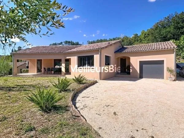 Sud Ardèche / Les Vans : Maison contemporaine 160 m2, Piscine et Pool house, jardin