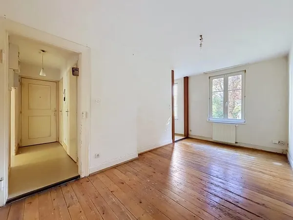 Neudorf , appartement 3 pièces de 46,48m2 avec jardin et parking