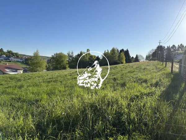 Terrain constructible à l'abri des regards