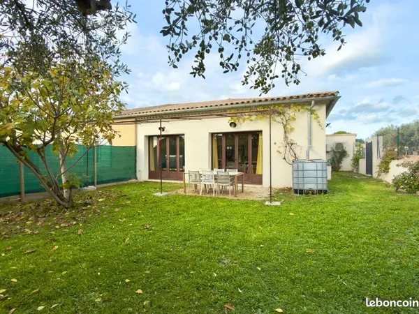 🏡 À vendre à Merindol maison mitoyenne rénovée avec jardin