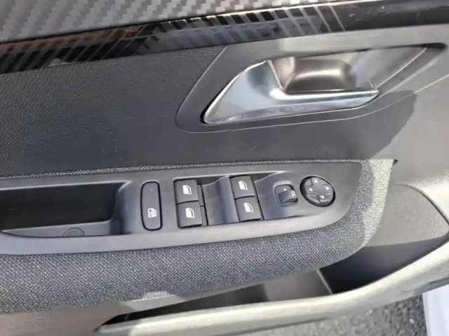 Peugeot 208 100 s&amp;s bvm6 — photo 50