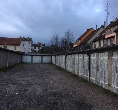 Garage/box