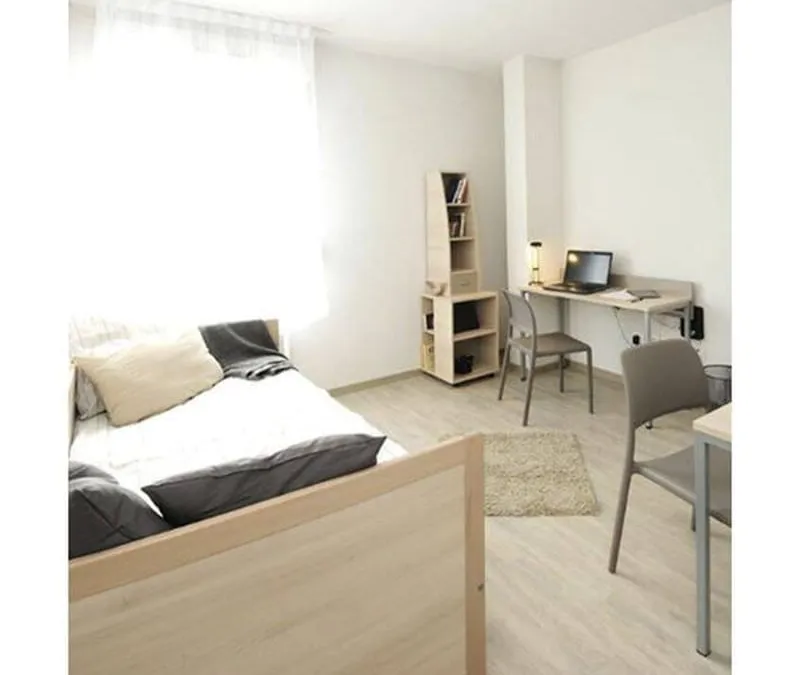 Photo 2