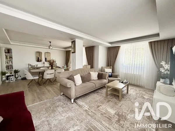 Maison 7 pièces 140 m²