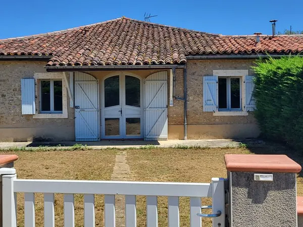 Maison a louer l'isle de noe