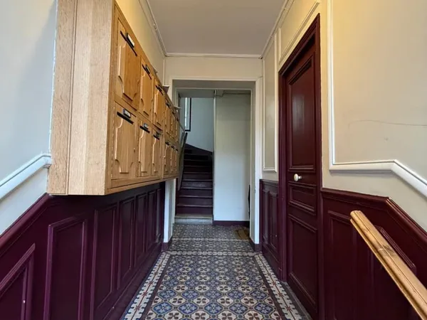 SURESNES - 2 PIÈCES DE 34 m² - PROCHE DE LA GARE MONT-VALÉRIE