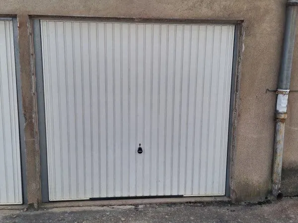 Garage à louer proche bd des bourroches dijon