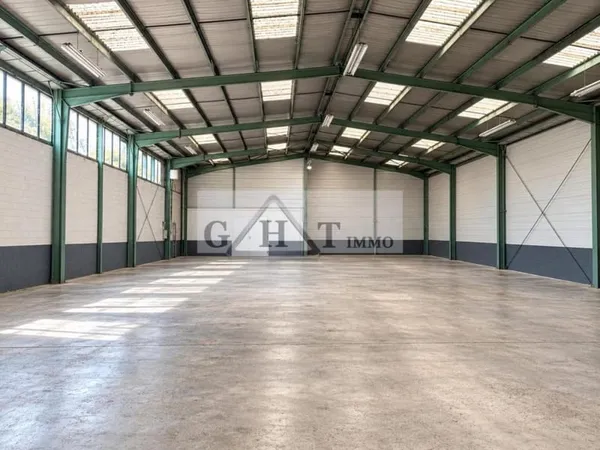 BÂTIMENT INDÉPENDANT D'ENVIRON 1 764m M² À VENDRE - FRANCONVILLE