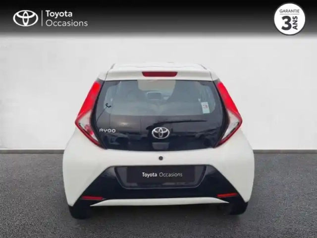 Toyota Aygo 1.0 vvt-i 72ch x-play 5p — photo 4