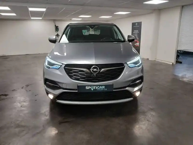 Opel Grandland X hybrid 225 ch bva8 — photo 2