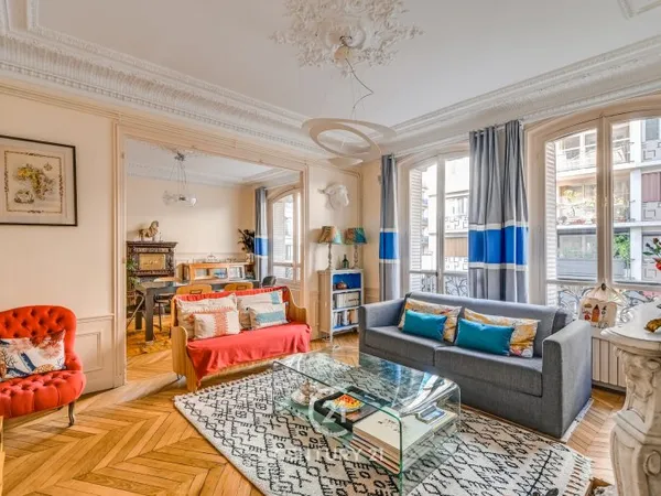 Vends appartement familial 6 pièces - 4 chambres - immeuble ancien - métro Volontaires