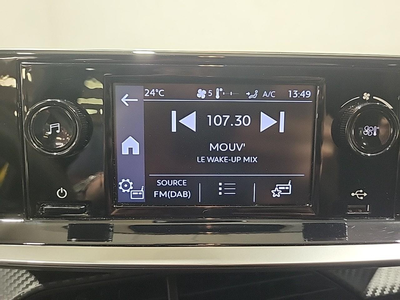 Peugeot 208 puretech 75 s&s bvm5 like — photo 11