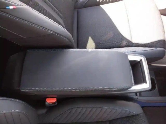 Renault Megane e-tech 220 ch autonomie confort — photo 24