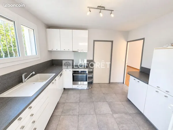 Maison 6 pièces 140 m²
