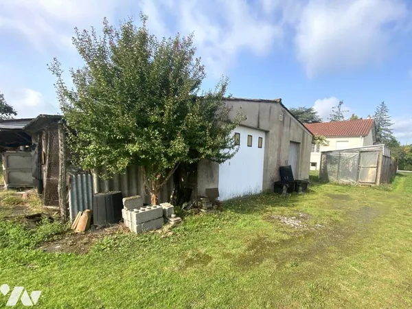 Stationnement Vente Cugand  700m² 121180€