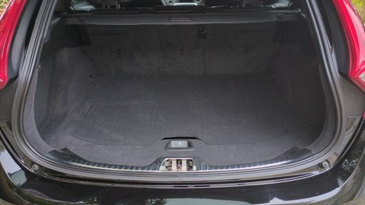 Volvo V60 2.0 T6 367 AWD Geartronic - Polestar – 2017 – 115440 km – Essence – Boîte Automatique — photo 30