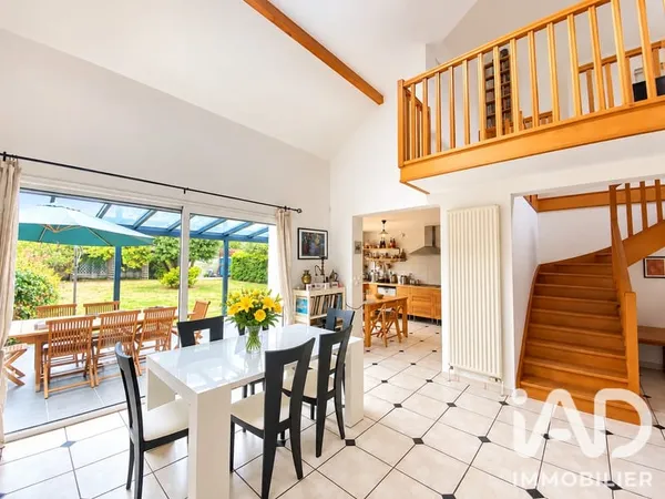 Maison 6 pièces 160 m²