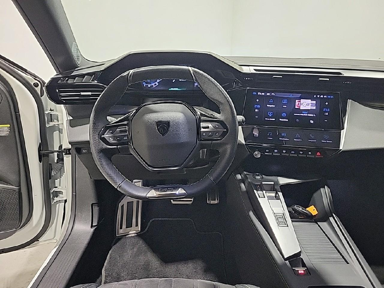 Peugeot 308 phev 180 e-eat8 gt — photo 12