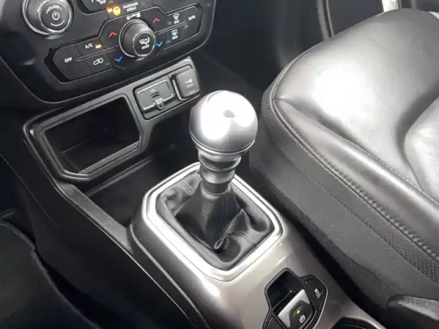 Jeep Renegade 1.0 turbo t3 120 ch bvm6 — photo 51