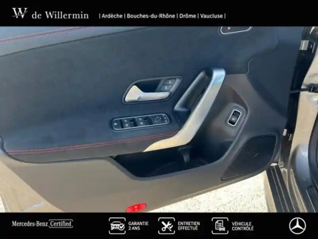 Mercedes Cla 200 d shooting brake amg l — photo 10