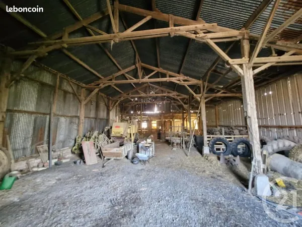 Hangar 300 m² Albert