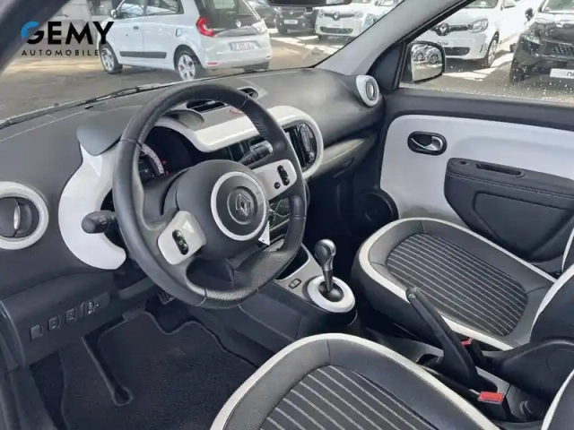 Renault Twingo iii e-tech — photo 15
