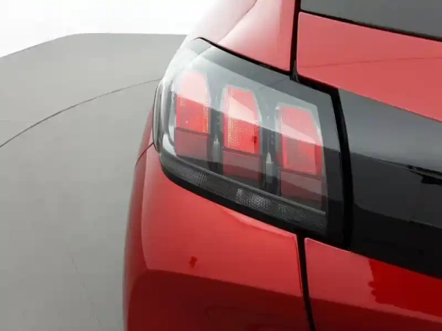 Peugeot 208 electrique 50 kwh 136ch — photo 17