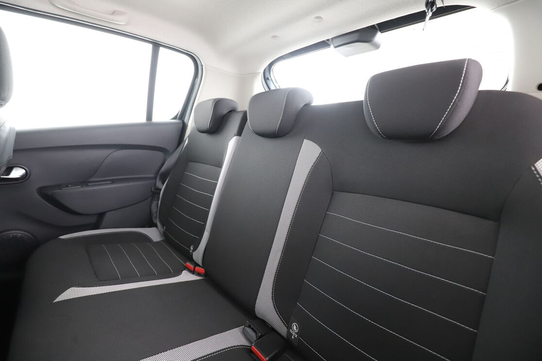 Dacia Sandero Stepway 1.5 dCi Easy-R — photo 13