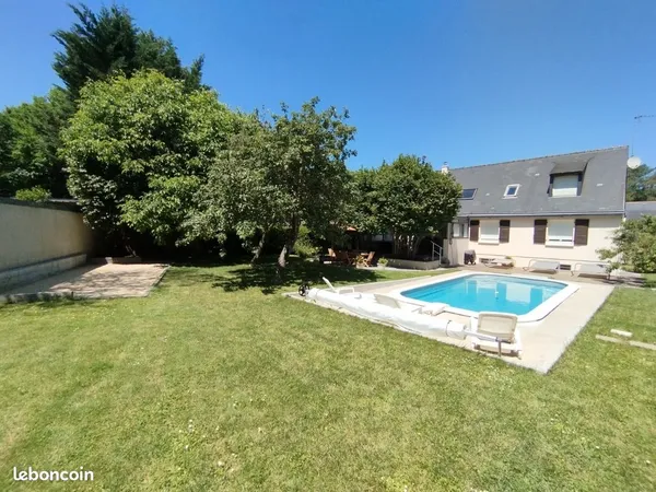Maison individuelle avec piscine