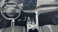 Peugeot 3008 Plug-in Hybrid4 300ch GT e-EAT8 — photo 8