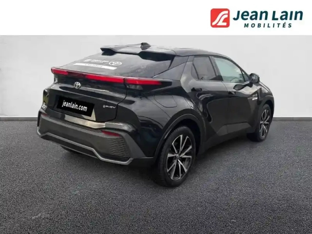 Toyota C-Hr phev 225 — photo 41