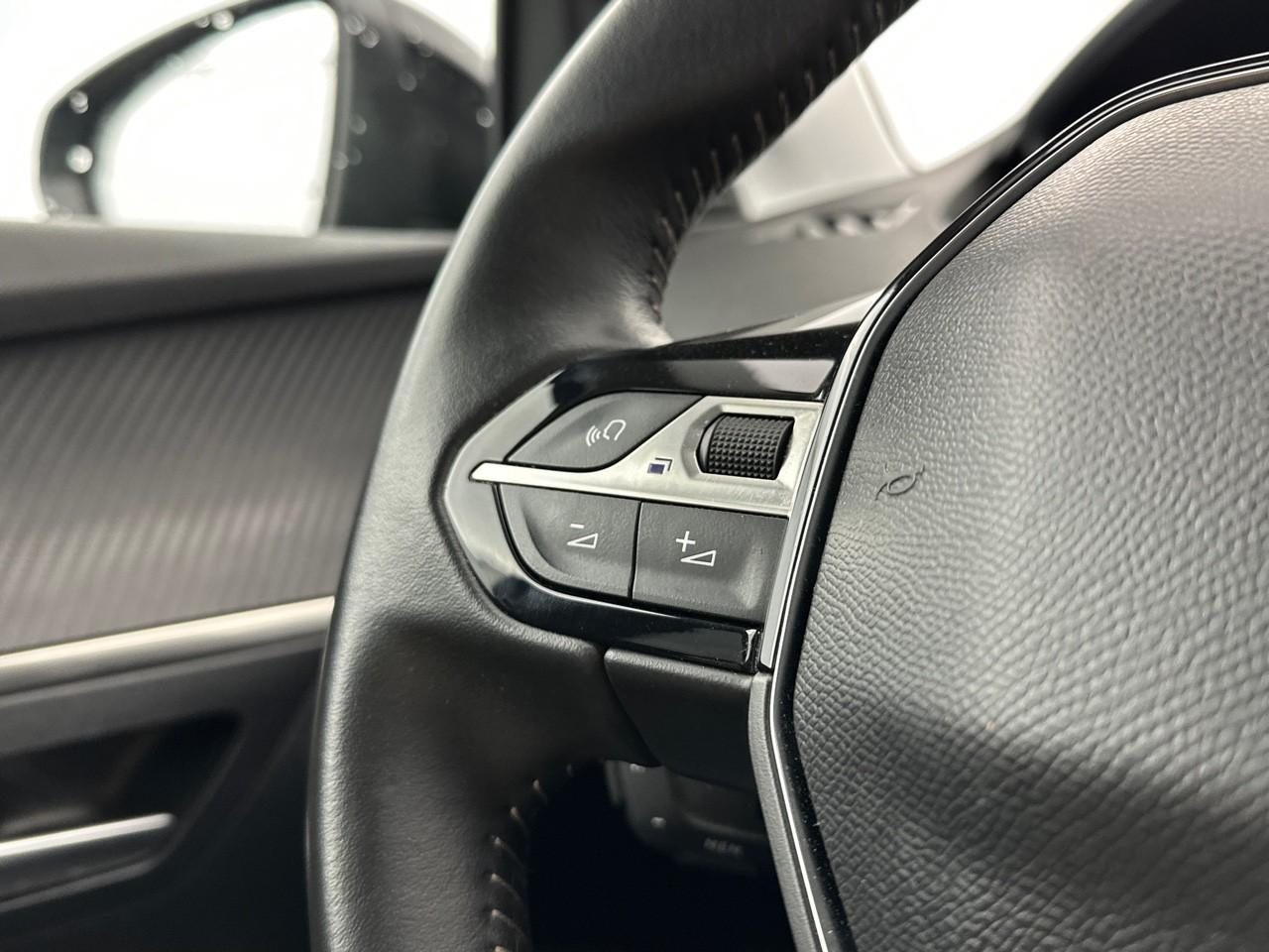 Peugeot 3008 puretech 130ch s&s eat8 allure pack — photo 18