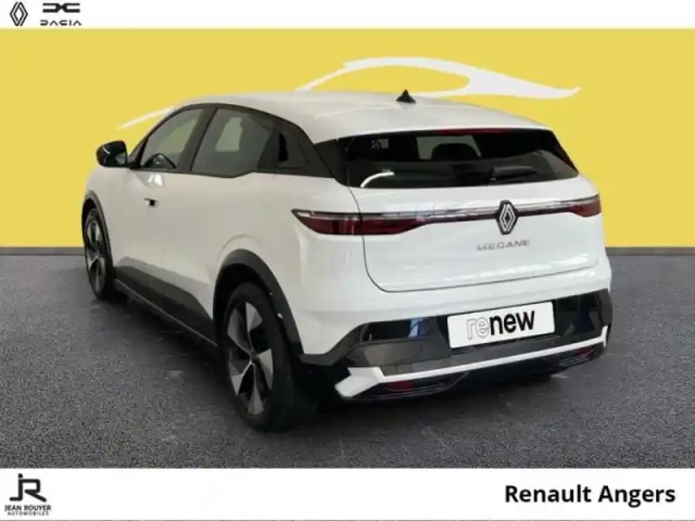 Renault Megane e-tech electric ev40 130ch equilibre standard charge — photo 11
