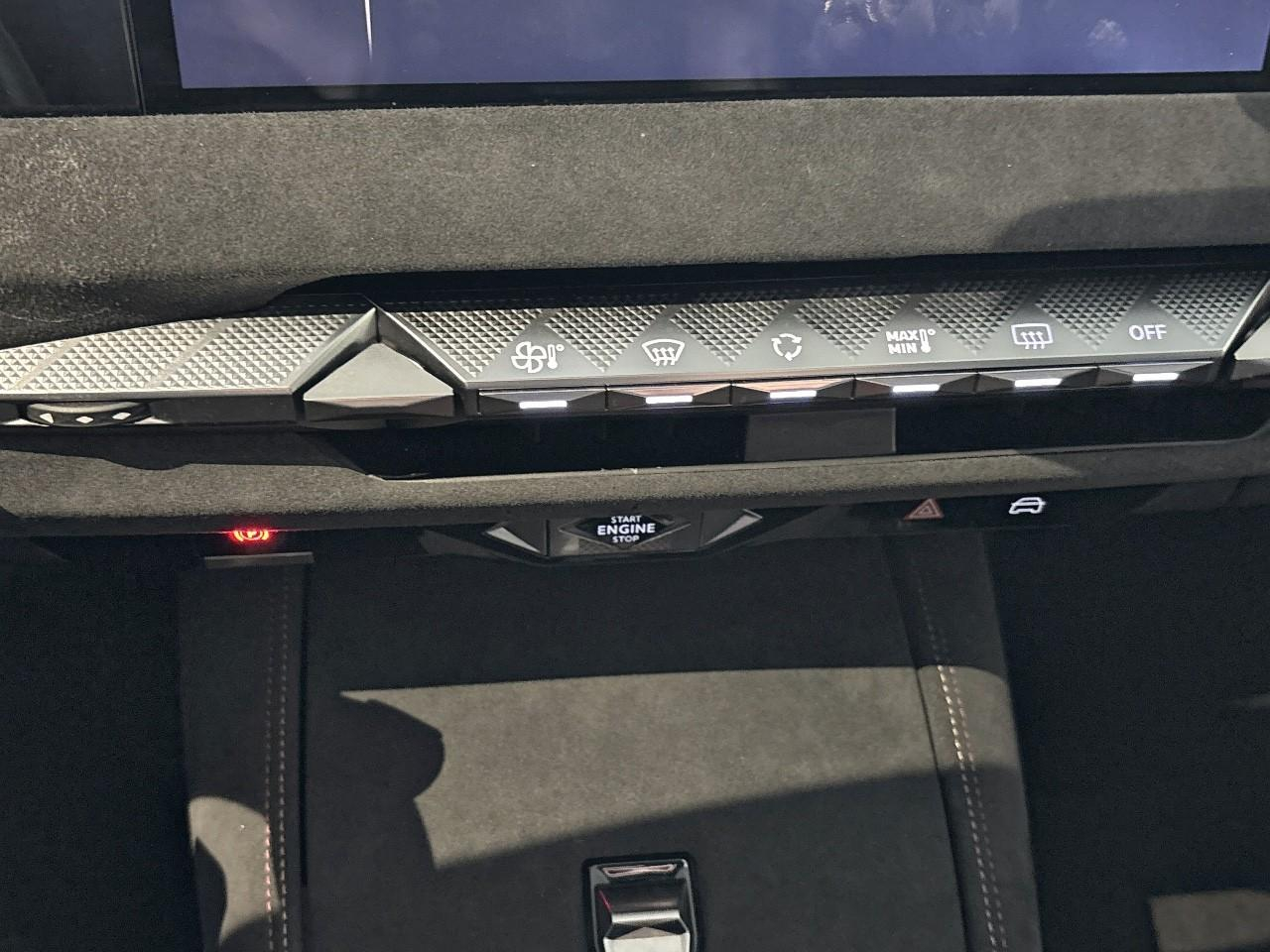 Ds Ds 4 essence 130ch performance line + automatique — photo 24