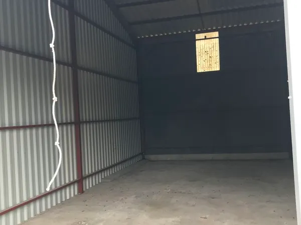 Garde-meuble et box de stockage