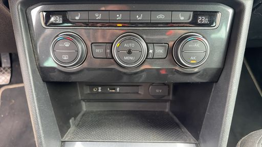 Volkswagen Tiguan 1.4 TSI 150 - Comfortline – 2018 – 142774 km – Essence – Boîte Manuelle — photo 19