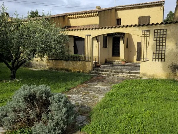 Maison de caractère 177 m2 Grande pièce de vie avec mezzan